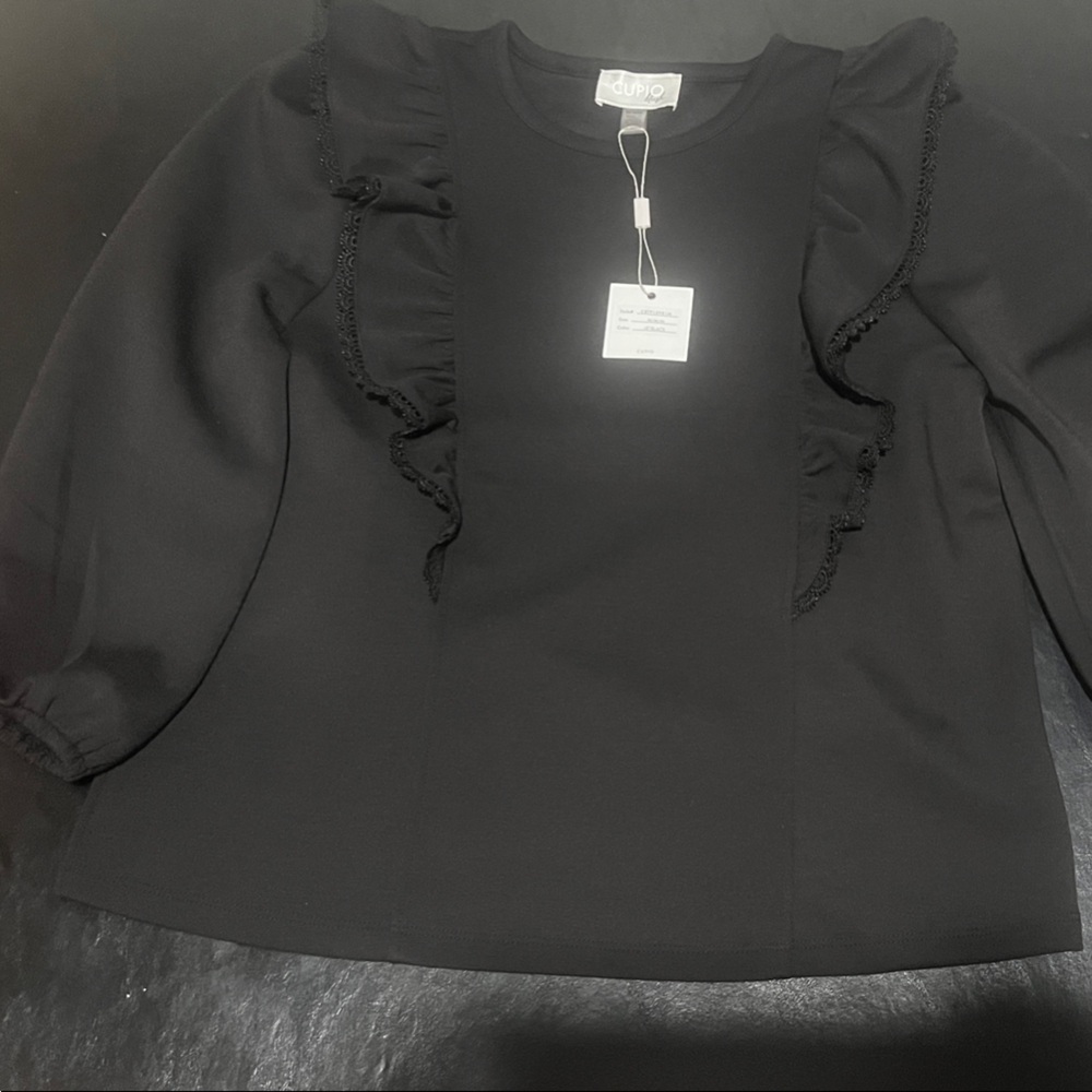 Chic Black Ruffle Blouse - Picture 3 of 4